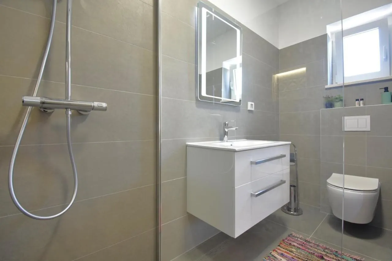 New Amazing Holiday House With Pool Vinkuran Croatia